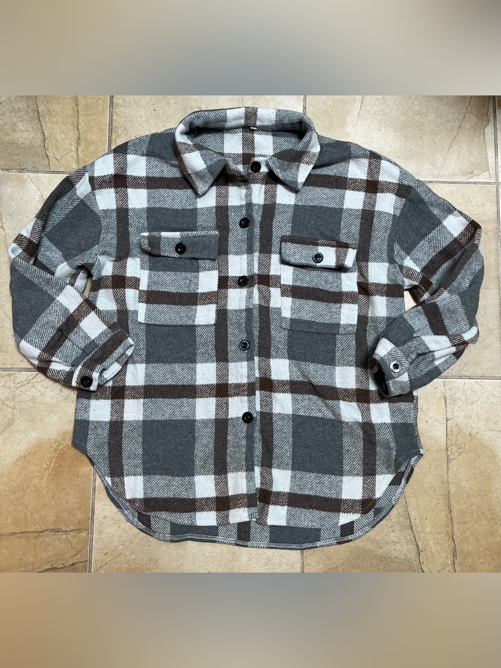 Plaid Button-Up Shacket in Gray, White & Brown Size Large